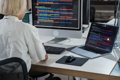 如何有效停止Windows 10的系统更新与服务